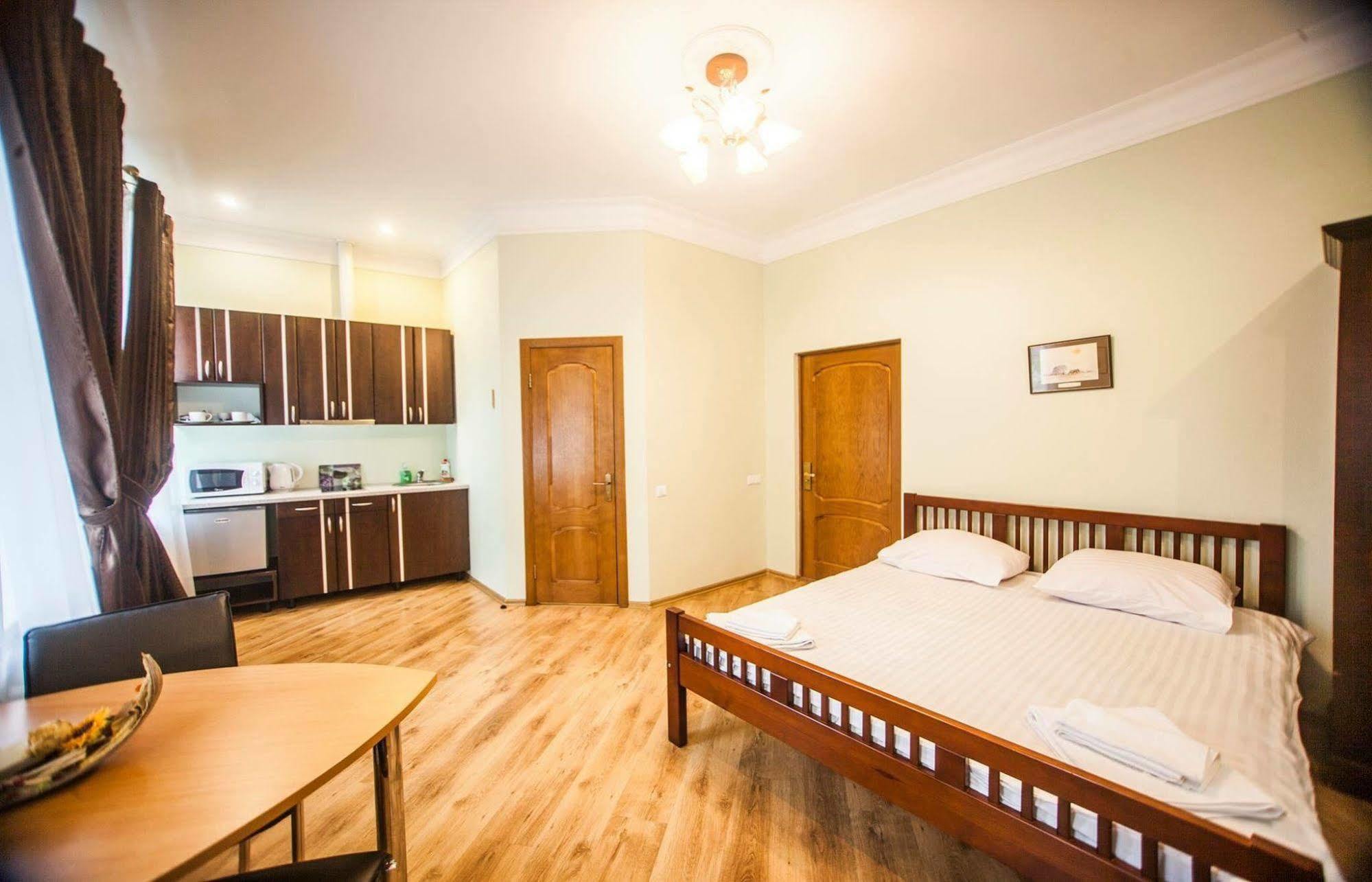 Apartamenti Dvinska Daugavpils Exterior photo