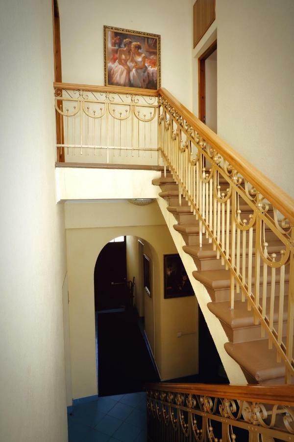 Apartamenti Dvinska Daugavpils Exterior photo