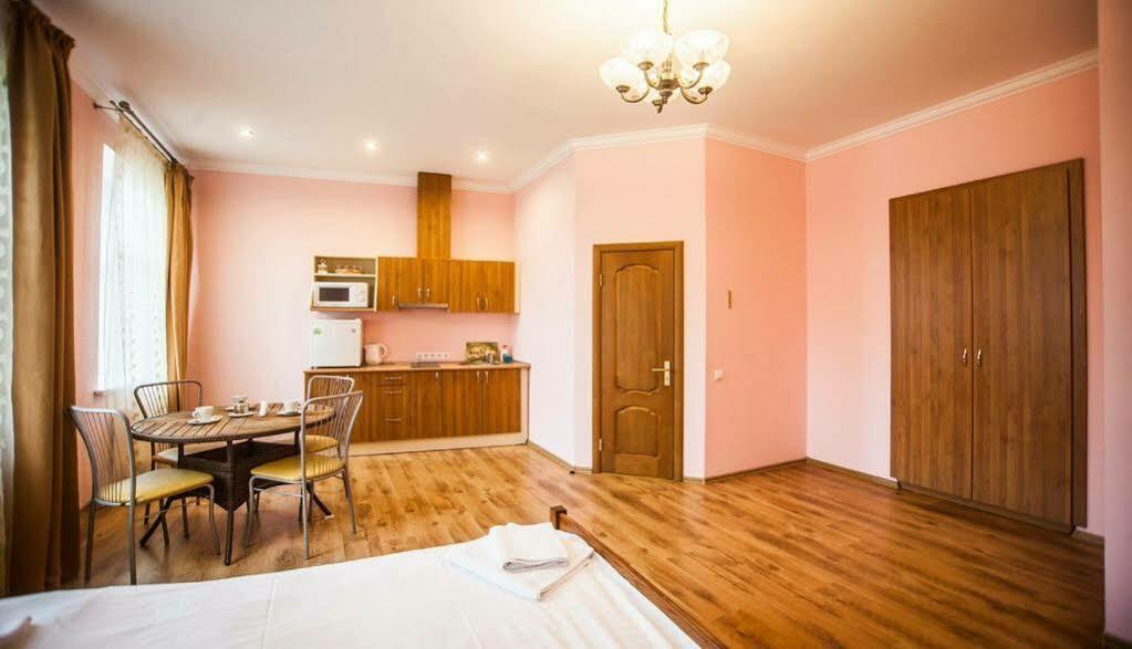 Apartamenti Dvinska Daugavpils Exterior photo